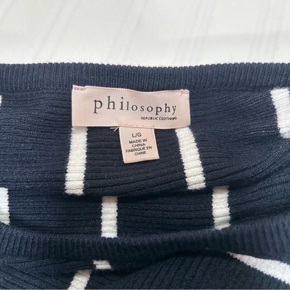 Philosophy Women Large Navy Blue White striped Crew Neck Ribbed Stretch Sweater - Picture 7 of 10